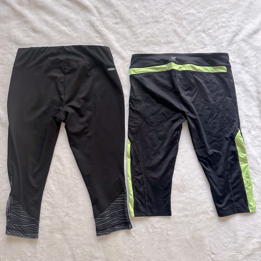 Black capri leggings size S/M